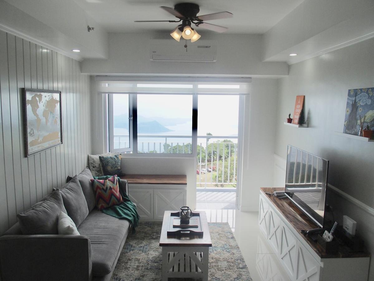 Cozy Family Suite With Stunning View Of Taal Tagaytay City Buitenkant foto